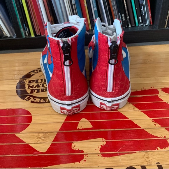 Vans X Marvel Spider-Man Sk8 Hi zip 2.5 - Picture 4 of 5